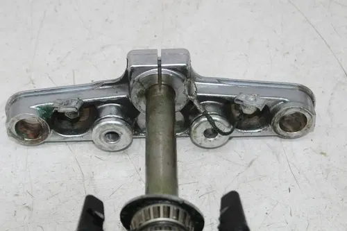 07-11 HARLEY-DAVIDSON SOFTAIL FLSTCI FRONT UPPER LOWER FORKS CLAMP TRIPLE TREE