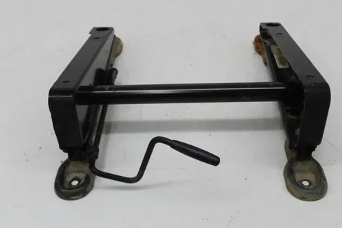 17 YAMAHA YXZ1000R SS EPS FRONT DRIVER SEAT ADJUSTER SLIDER MOUNT