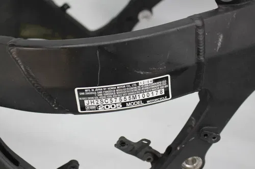 04-05 HONDA CBR1000RR FRAME CHASSIS STRAIGHT STPSR