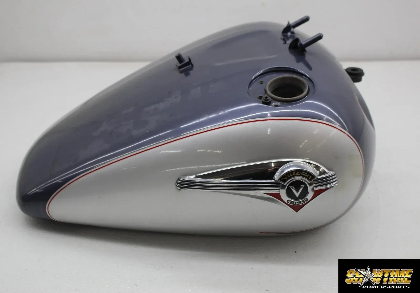 00-04 KAWASAKI VULCAN 1500 VN1500L NOMAD GAS TANK FUEL PETROL RESERVOIR