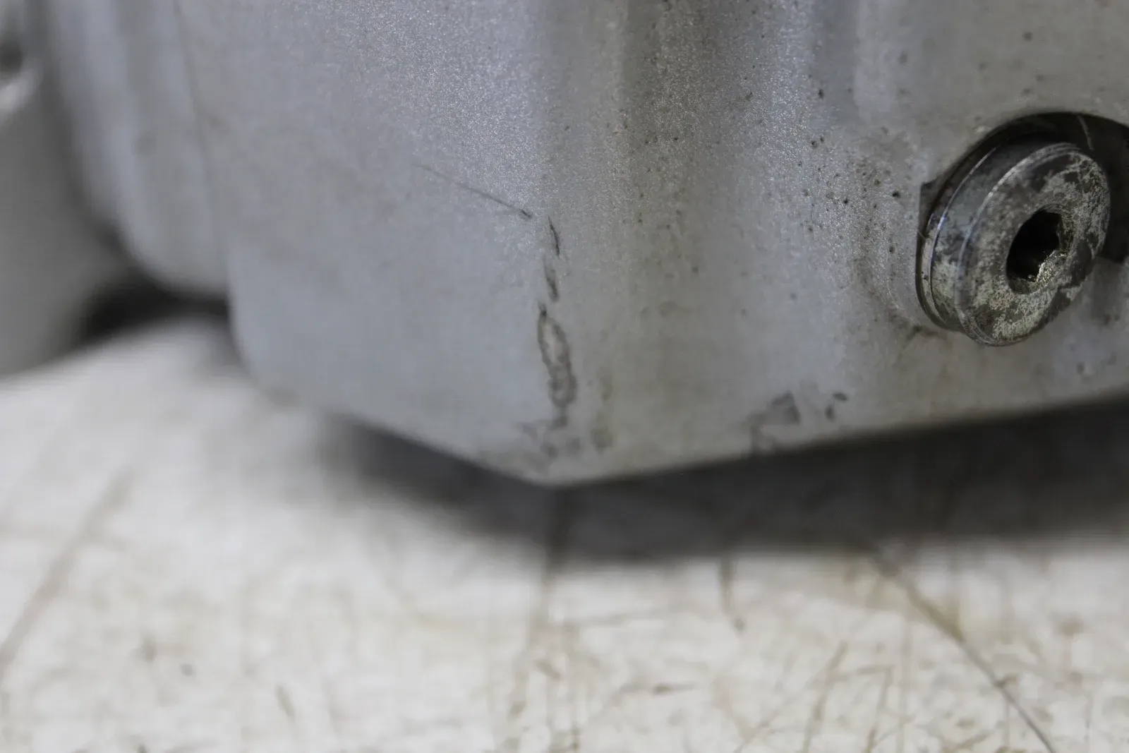 08-14 DUCATI MONSTER 696 ENGINE MOTOR CRANKCASE CRANK CASES BLOCK