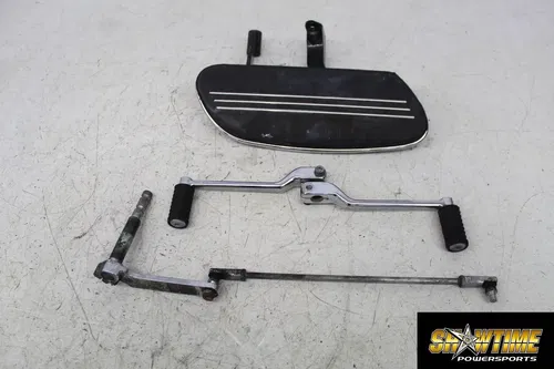 09-16 HARLEY-DAVIDSON ROAD GLIDE FLTRXS LEFT FRONT FOOT BOARD W HEEL SHIFTER