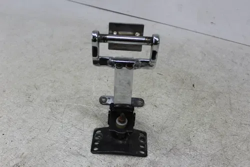 2012 Harley-Davidson Street Glide FLHX SEAT BRACKET MOUNT MOUNTING BRACKET