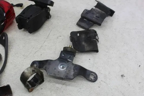 00-06 HARLEY-DAVIDSON DYNA WIDE GLIDE FXDWGI PARTS HARDWARE KICKSTAND LIGHT AXLE