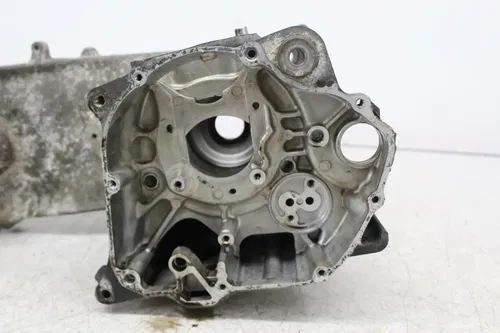 85-90 HONDA ELITE 250 ENGINE MOTOR CRANKCASE CRANK CASES BLOCK