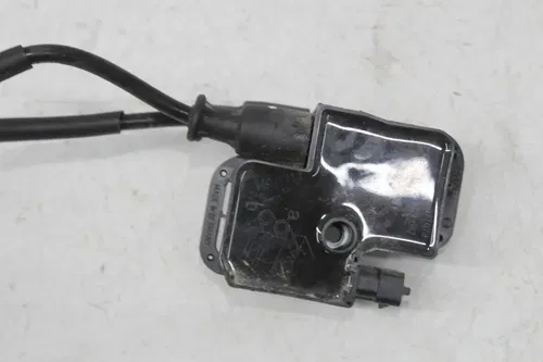 04-10 APRILIA RSV1000R IGNITION COIL SPARK PLUG CAP