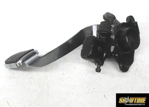 12-16 Harley-davidson Road Glide Fltrx Rear Back Brake Master Cylinder pedal