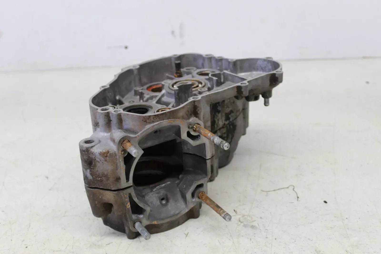 96-06 KAWASAKI KDX200 LEFT RIGHT ENGINE MOTOR CRANKCASE CRANK CASES BLOCK