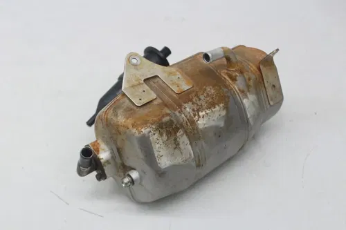 16 YAMAHA YXZ1000R ENGINE MOTOR OIL TANK RESERVOIR