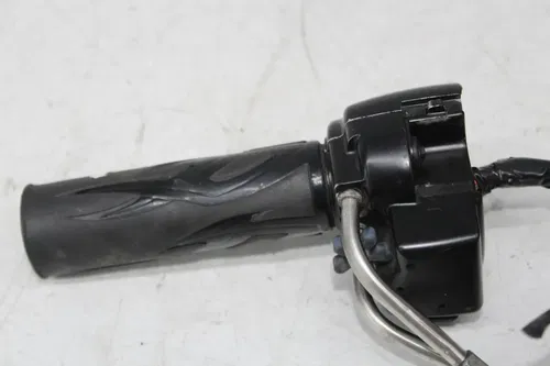 00-06 HARLEY-DAVIDSON ELECTRA GLIDE FLHTI RIGHT CLIP ON HANDLE ON OFF SWITCH