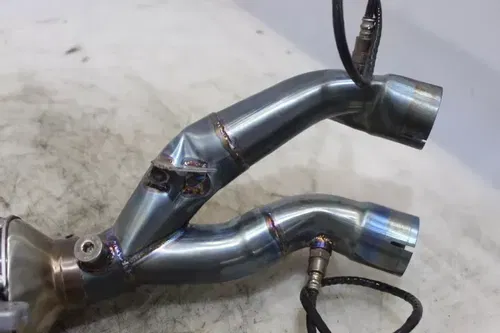 20-21 YAMAHA R1 AFTERMARKET M4 EXHAUST PIPE MUFFLER SLIP ON CAN SILENCER