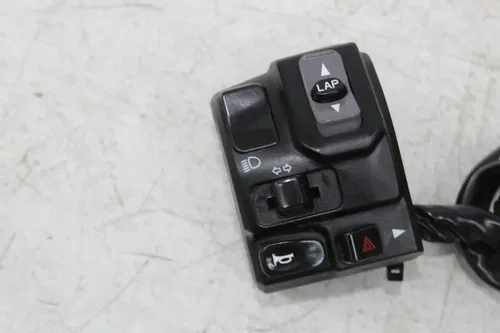24 KAWASAKI NINJA ZX4RR LEFT CLIP ON HANDLE HORN SIGNALS SWITCH SWITCHES
