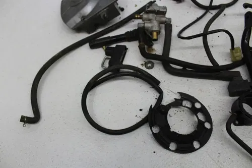 1995 KAWASAKI NINJA ZX6 ZX600E PARTS AND HARDWARE NUTS BOLTS