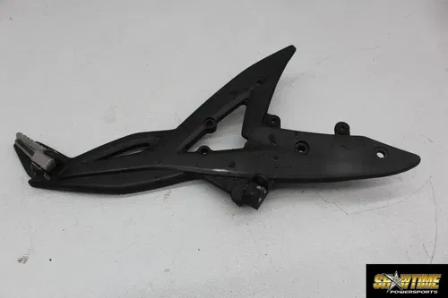 06-08 KAWASAKI NINJA 650 EX650 RIGHT REAR BACK PASSENGER PEG BRACKET MOUNT