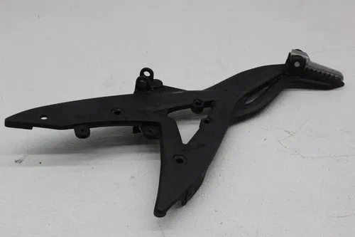 06-08 KAWASAKI NINJA 650 EX650 RIGHT REAR BACK PASSENGER PEG BRACKET MOUNT