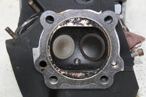 03 HARLEY-DAVIDSON HERITAGE SOFTAIL FLSTCI ENGINE REAR END CYLINDER HEAD