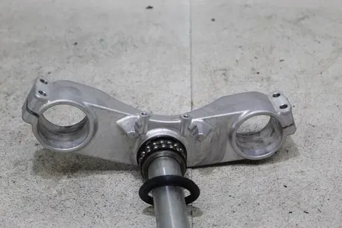 12-21 KAWASAKI NINJA ZX14R ABS FRONT FORKS CLAMP LOWER TRIPLE TREE STEM