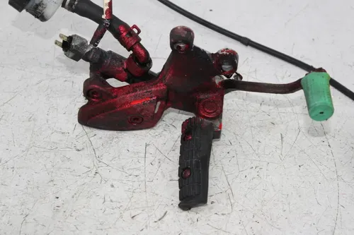 98-04 TRIUMPH SPRINT 955 RIGHT REARSET DRIVER PEG MASTER CYLINDER BRAKE CALIPER