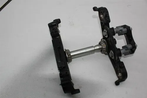 17-23 HARLEY DAVIDSON FLTRX ROAD GLIDE FRONT END FORKS SUSPENSION TRIPLE TREE
