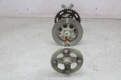 87 YAMAHA WARRIOR 350 REAR AXLE BACK WHEEL PIVOT BOLT AXEL SHAFT HUBS