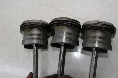 90 BMW K75 ENGINE MOTOR CRANKCASE CRANK CASES BLOCK PISTONS CONNECTING RODS SE