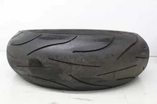 MICHELIN PILOT POWER 180/55 ZR17 M/C (73W) REAR BACK TIRE (TREAD:1/32NDS)