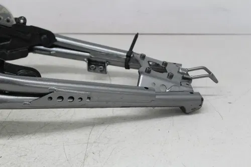 24 SUZUKI GSX-8R GSX800F REAR BACK TAIL SUBFRAME SUB FRAME