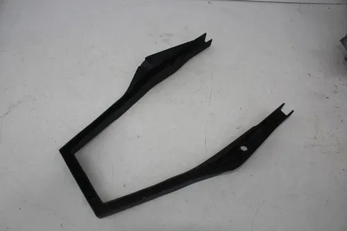 16 Can-am Commander 800r Xt front Seat headrest frame mount pair