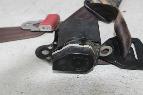 16-18 YAMAHA WOLVERINE YXE700 RIGHT PASSENGER SEAT BELT LATCH