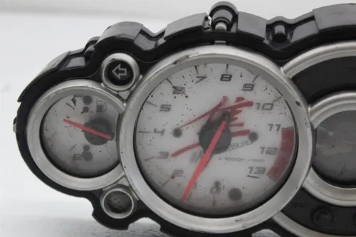 08-21 SUZUKI HAYABUSA SPEEDOMETER GAUGE GAUGES TACH CLUSTER DISPLAY (SEE DESCP)