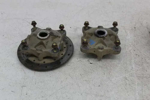 07 POLARIS SPORTSMAN 800 REAR BACK WHEEL LEFT RIGHT HUB HUBS KNUCKLE ROTOR PAIR