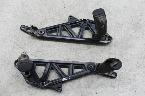 1984 HONDA INTERCEPTOR VF500 LEFT RIGHT PEG BRACKETS WITH PEGS FRONT BACK 84-87