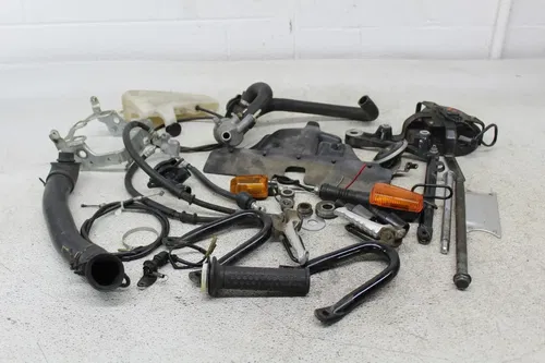 93-99 YAMAHA FZR600 PARTS HARDWARE FOOT PEG RADIATOR FAN CLUTCH CABLE AXLE SET