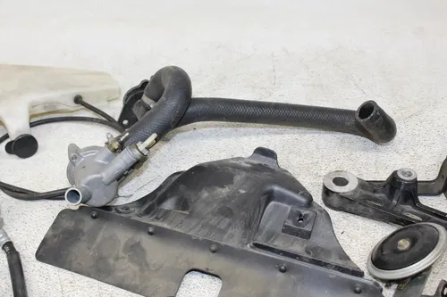 93-99 YAMAHA FZR600 PARTS HARDWARE FOOT PEG RADIATOR FAN CLUTCH CABLE AXLE SET