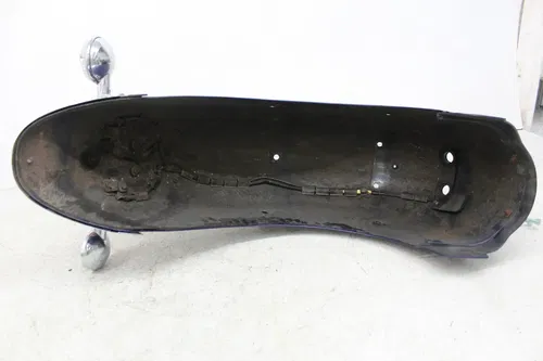99-09 YAMAHA ROYAL STAR XVZ1300TF VENTURE REAR BACK WHEEL FENDER TAIL LIGHT