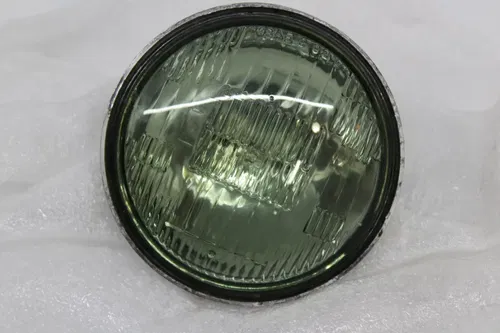 03 -UP HARLEY DAVIDSON SINGLE SEALED BEAM LIGHT SMOKED LENS