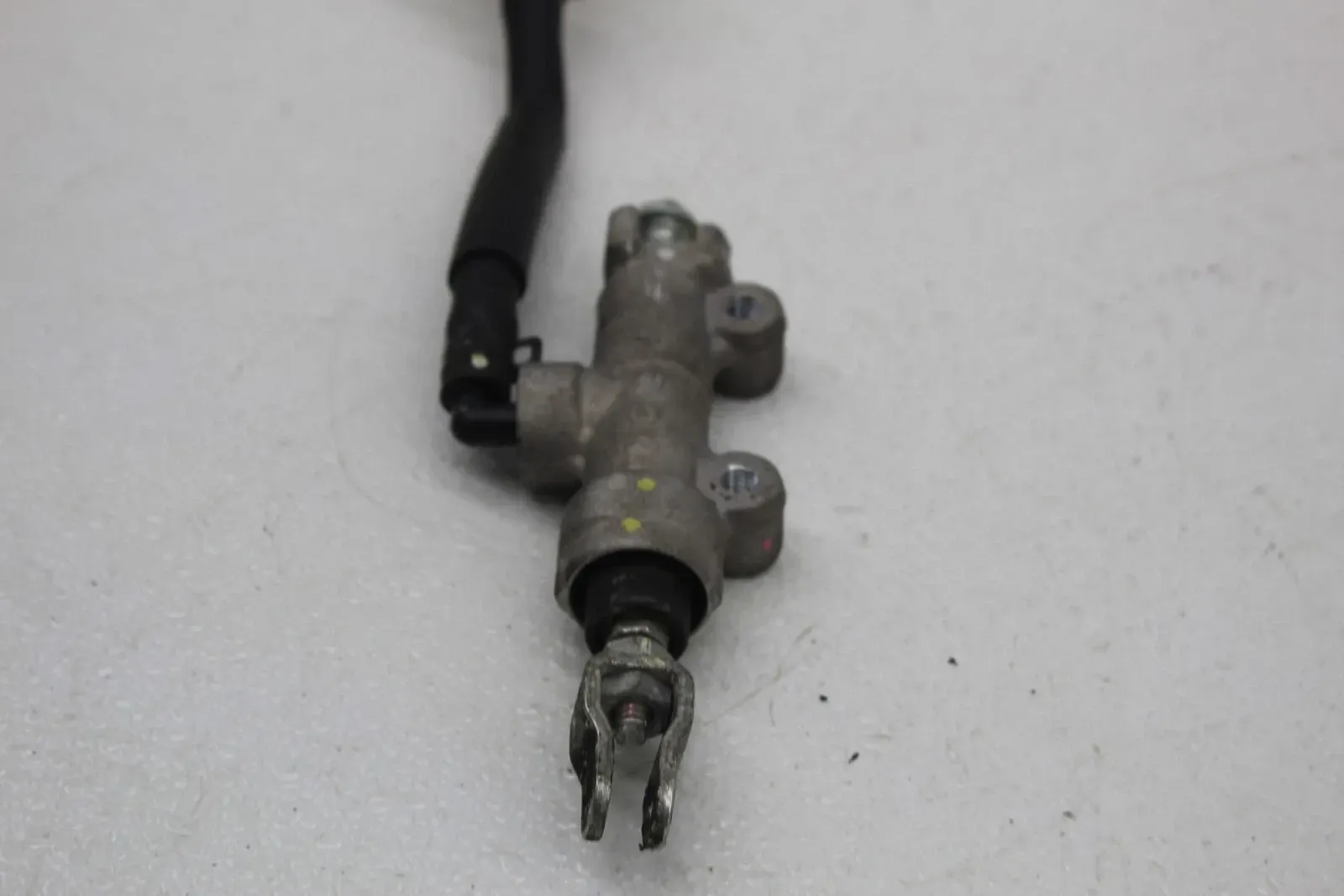 17-25 KAWASAKI Z650 ER650 REAR BACK BRAKE CALIPER MASTER CYLINDER RESERVOIR