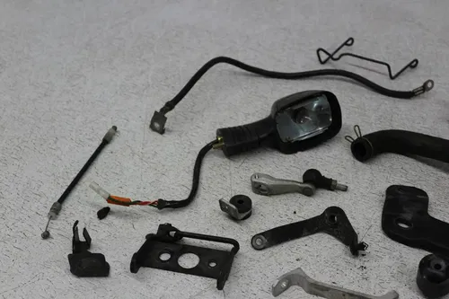 1998 HONDA SUPER HAWK 1000 VTR1000F PARTS AND HARDWARE NUTS BOLTS