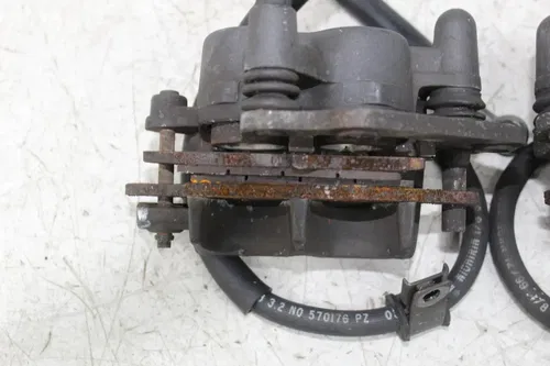 98-06 SUZUKI KATANA 750 GSX750F RIGHT LEFT FRONT BRAKE CALIPER CALIPERS MASTER