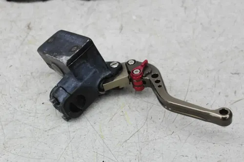 98-06 SUZUKI KATANA 750 GSX750F RIGHT LEFT FRONT BRAKE CALIPER CALIPERS MASTER