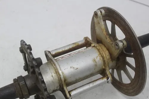 03 Yamaha Warrior 350 Rear Axle Back Wheel Pivot Bolt Axel Shaft hubs (read)