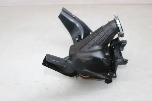 22 YAMAHA YZ250F AIR CLEANER FILTER BOX