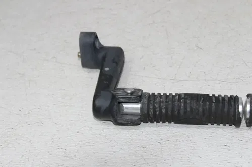 14-18 INDIAN CHIEF VINTAGE LEFT RIGHT REAR BACK PASSENGER FOOT PEG PEGS SET PAIR