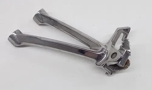 07-08 SUZUKI GSXR1000 REAR BACK PASSENGER PEG SET PAIR