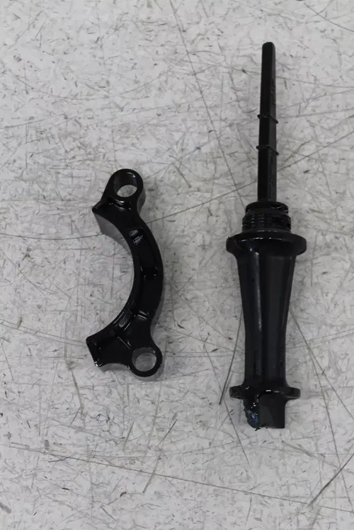 05-07 VICTORY HAMMER ENGINE PARTS TIMING CHAIN GUIDE GEAR STATOR COVER OIL PUMP