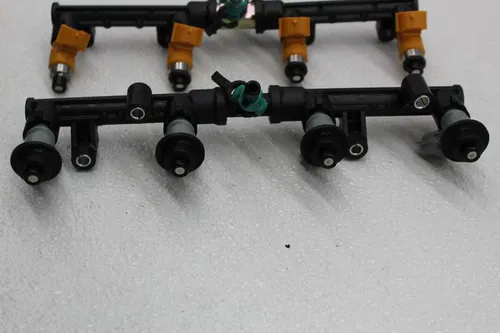 13-17 HONDA CBR600RR MAIN PRIMARY SECONDARY GAS FUEL INJECTORS RAIL SET