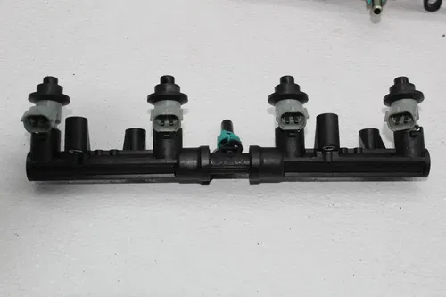 13-17 HONDA CBR600RR MAIN PRIMARY SECONDARY GAS FUEL INJECTORS RAIL SET