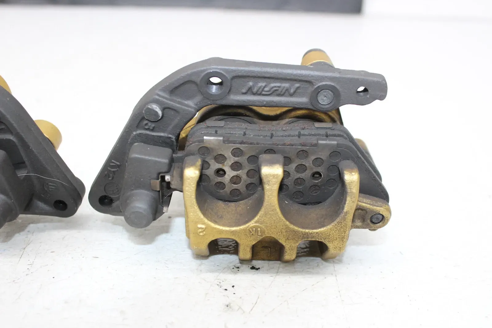 09-12 TRIUMPH STREET TRIPLE 675 RIGHT LEFT FRONT BRAKE CALIPER SET PAIR CALIPERS