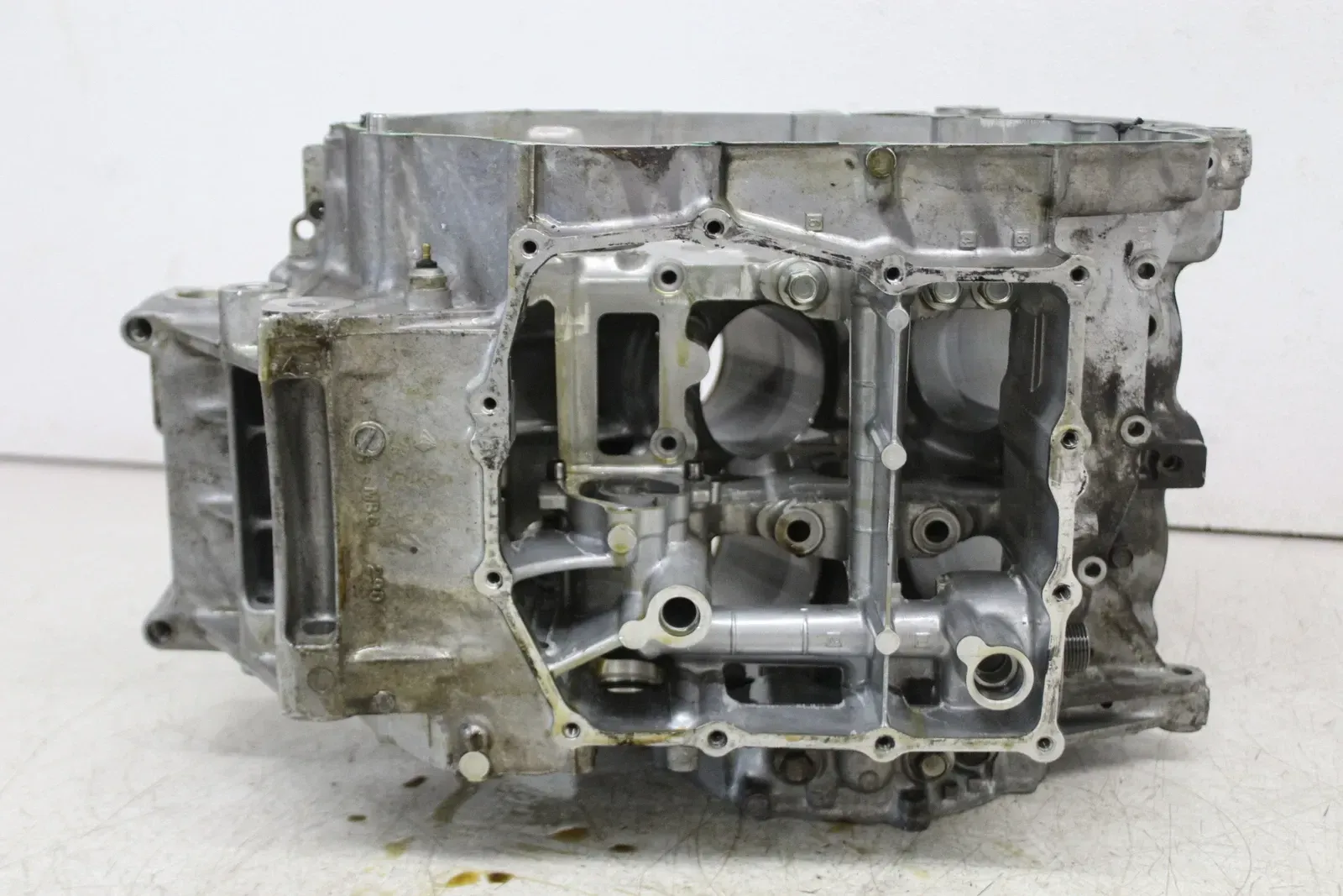 99 HONDA VFR800 ENGINE MOTOR CRANKCASE CRANK CASES BLOCK