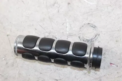 15 HARLEY-DAVIDSON ULTRA LIMITED LOW FLHTK RIGHT THROTTLE GRIP